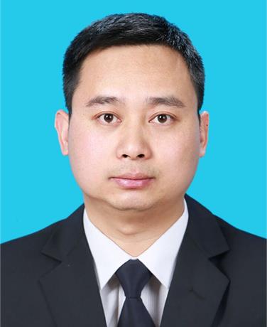 任鑫