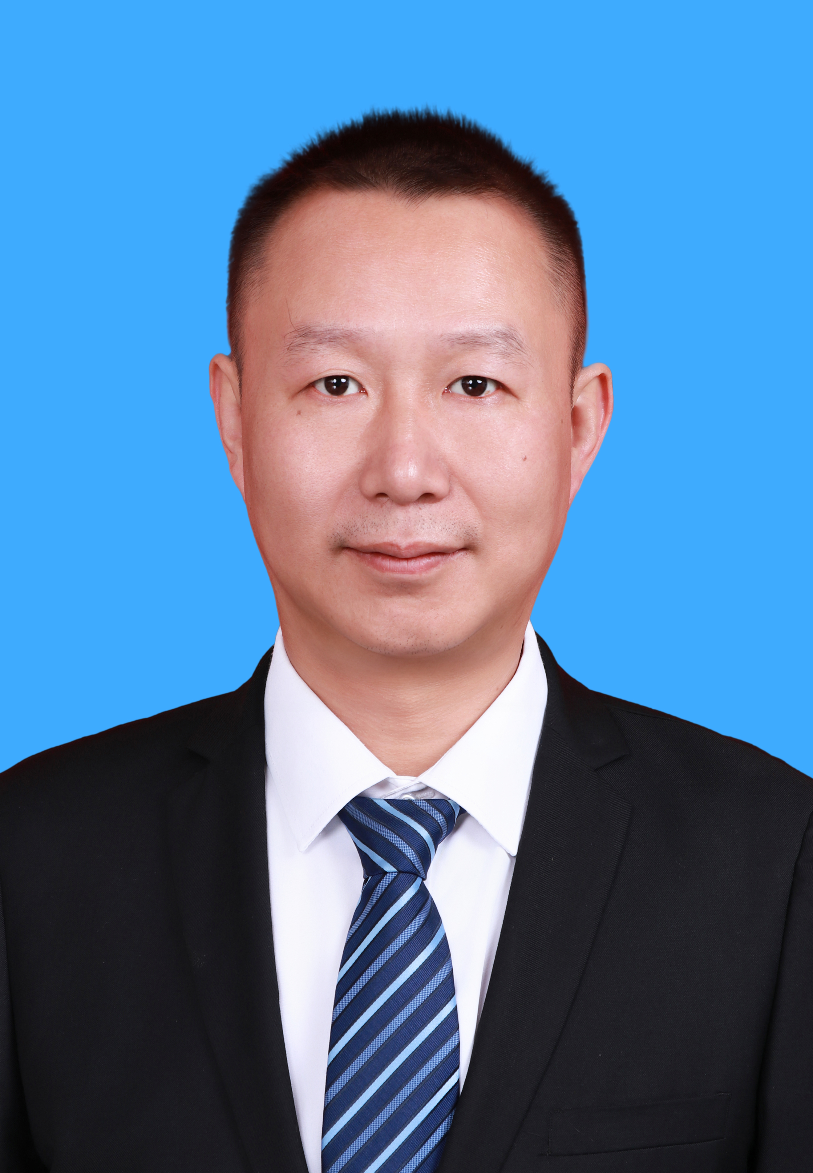 瞿炼石