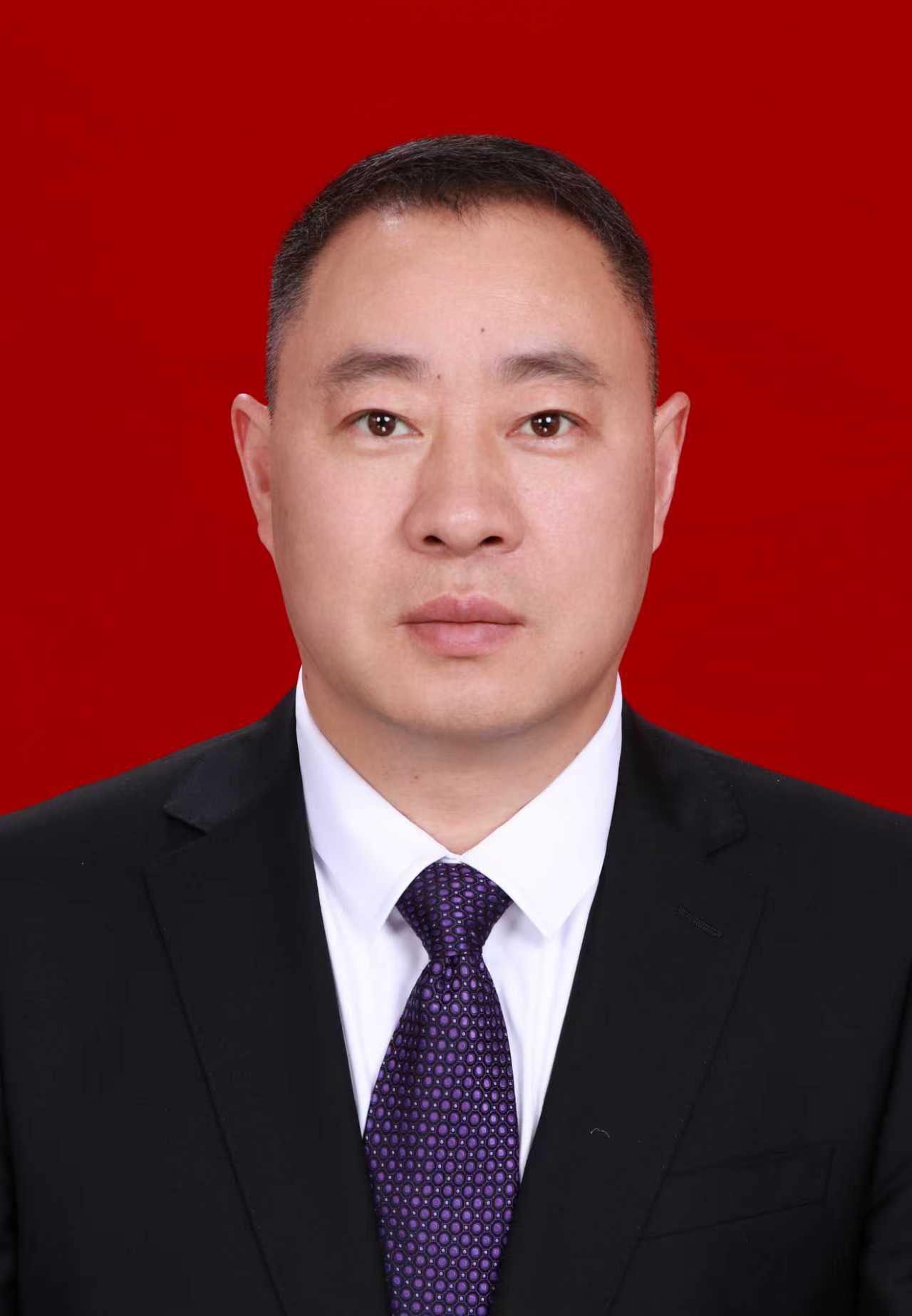 王强